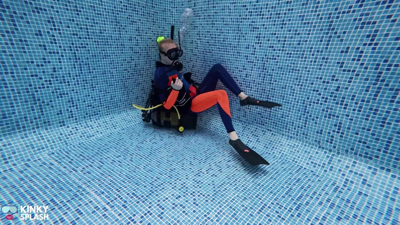 UKCuteGirl Lucy Lauren: Scuba Retreat Day 2 - Sudut pandang pepek rahsia semasa pelajaran