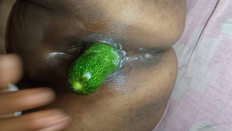 Pujahalder4828: Bhabhi cetriolo scopa