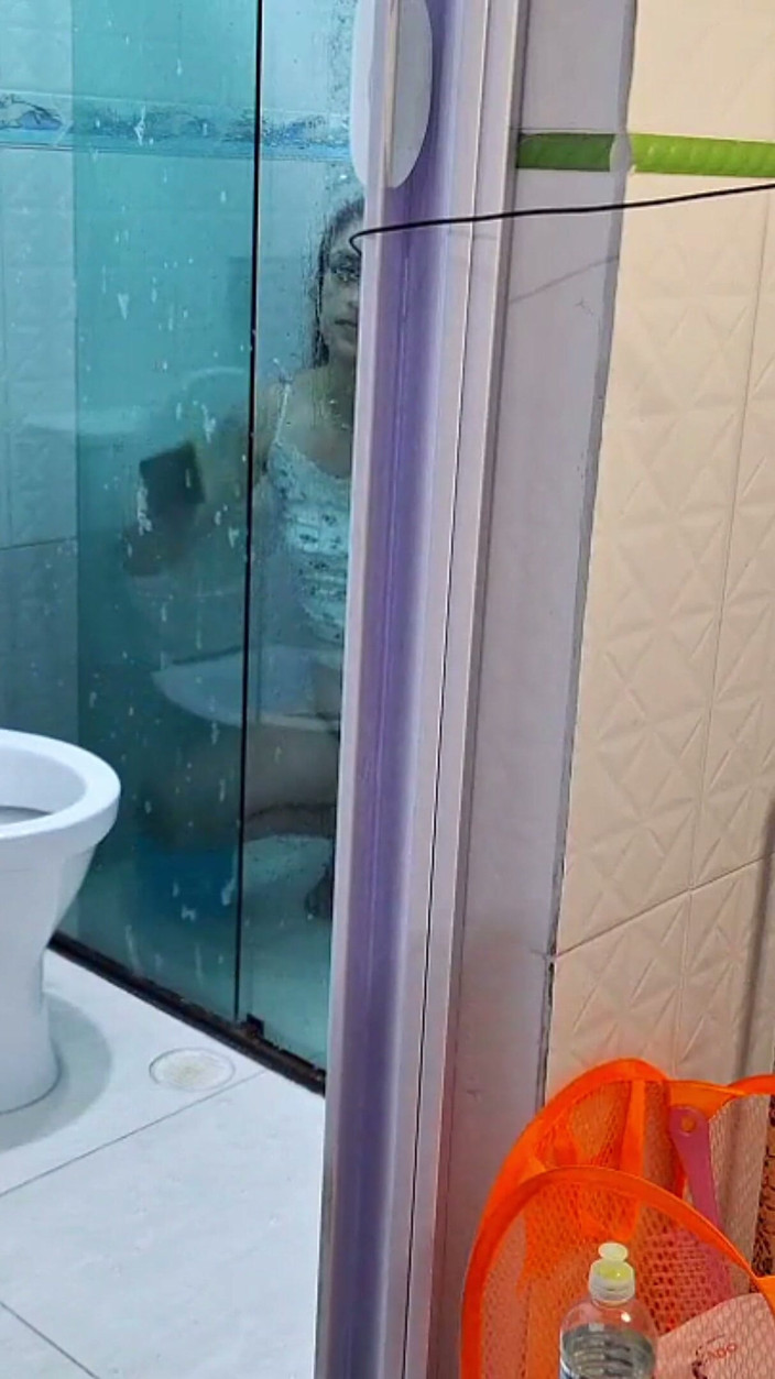 FannySquirting: Masturbando Para Empregada Safada Gozei Pra Ela!