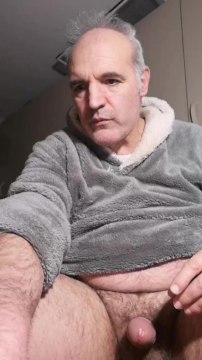 Setesesso7: Spectacol online de seară pe 10 februarie cu ejaculare în față!