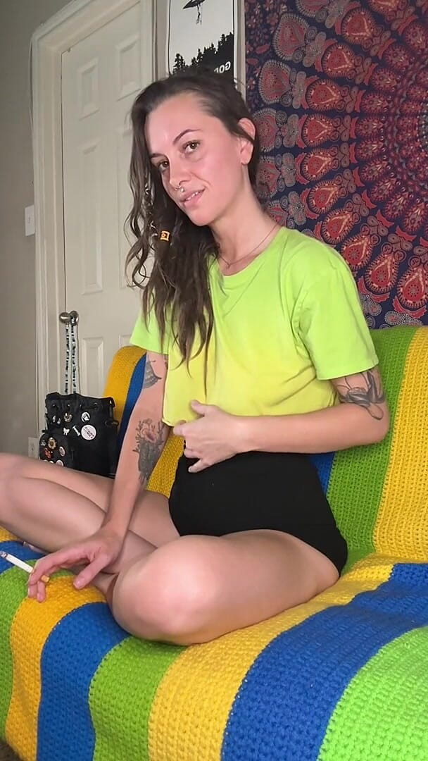 A Smoking Lesson with Your Babysitter (Chery trees) A Smoking Lesson with Your Babysitter (Chery trees)
