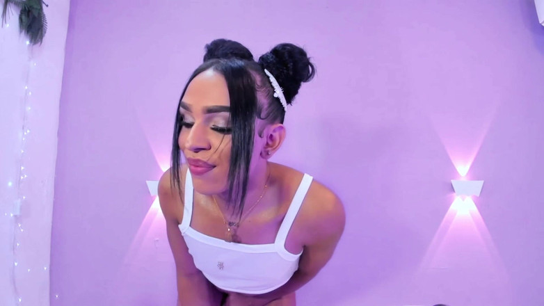 Brittany Gil: Latina kann es nicht ertragen und hat am Ende einen...