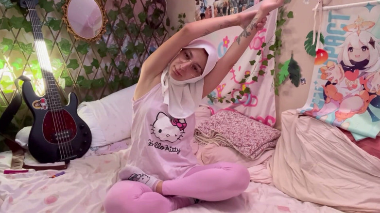 lanalovacutie: Yoga-in-hijab