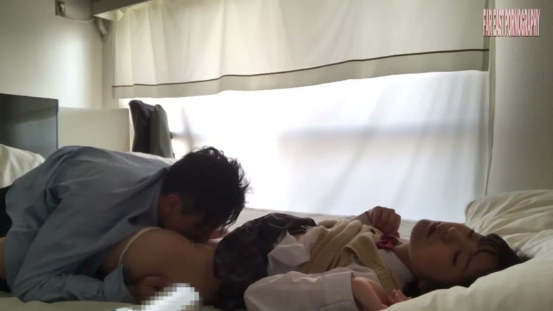 Far East pornography: Japanischer pornostar genießt privates cosplay-liebemachen - teil.1
