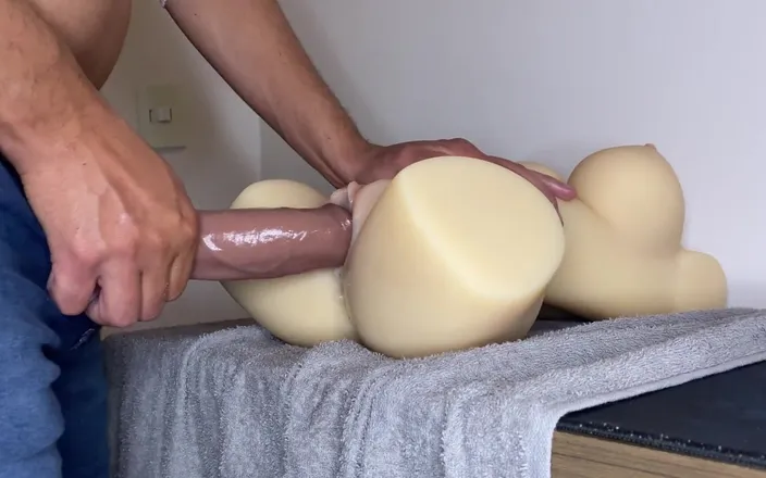 Greedy truck: Tight Pussy Being Destroyed