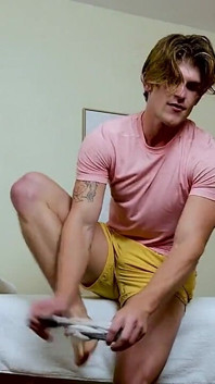 A Deep Massage and Some Hardcore Pounding Is What This Cute Twink Needs