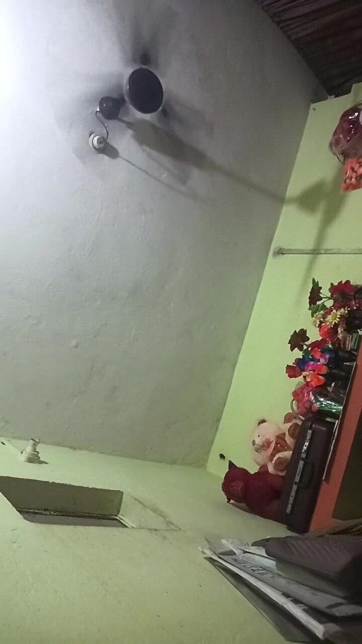 pooja99999: La Posizione Della Sorellastra Indiana Nella Posizione Della Cow