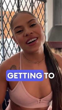Prsatá latina brunetka: Deepthroat & Rim Job POV casting adventure