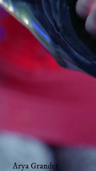 Seksowna milf z dużym naturalnym drażnieniem ciała w lateksowym kombinezonie, darmowe porno XXX rubber video