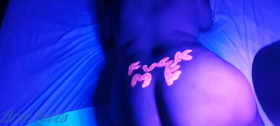 Bree Loves: Vücut boyalı pawg istediğini alıyor