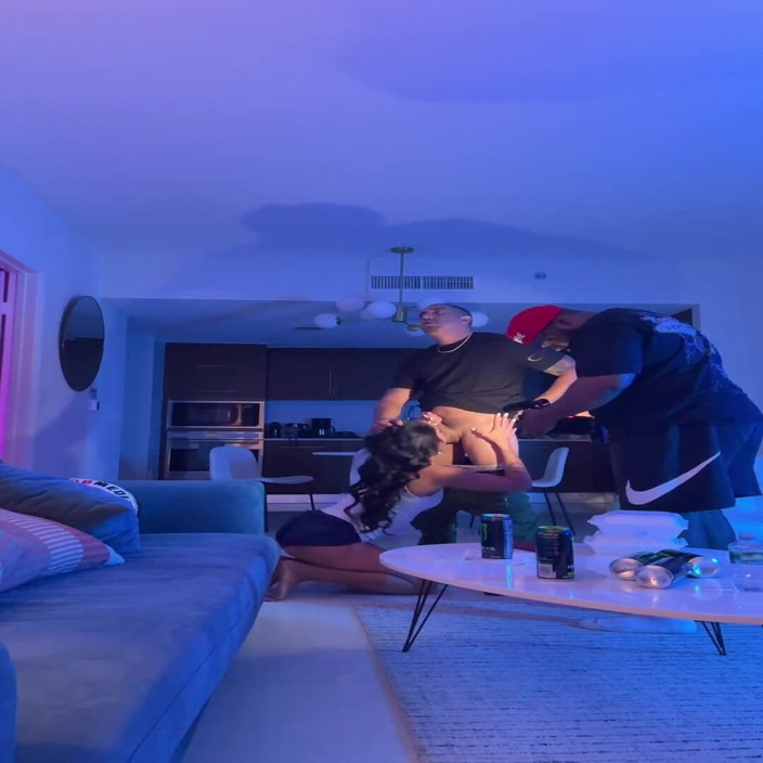 FreakMob hardcore: Splácí dluh svému příteli hrdlem!