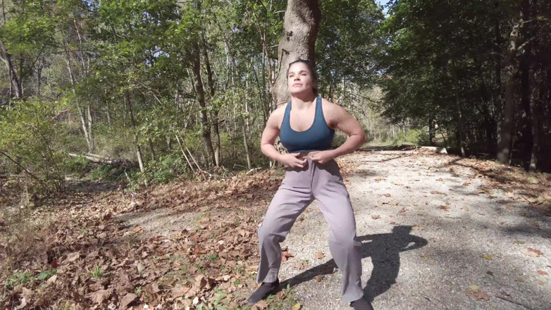 Sammi Starfish: Stiefmutter kann ihre hose nicht hochhalten - 4k