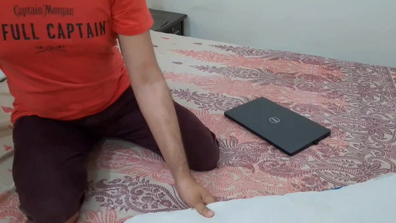 QueenbeautyQB: Indiana madrasta pega seu enteado assistindo um vídeo sujo - hindi...