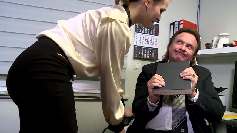 Deutschland porn: mere bos ko meri choot pasand hai ... ophis men chudaee