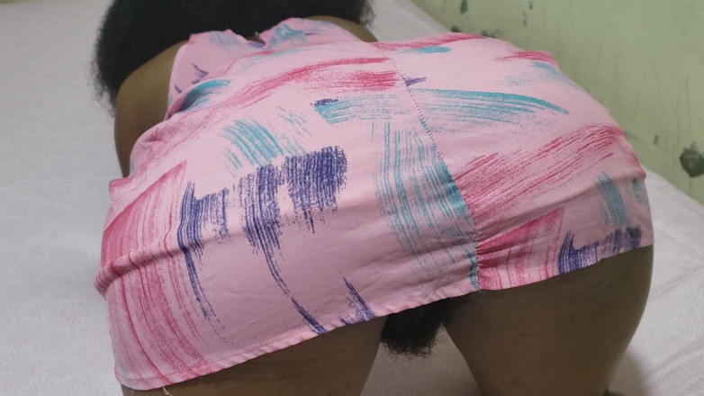 Lovemina: かなり大きなお尻の大きなお尻が完璧に見えます