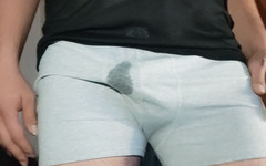 SmokedAlloy2: Ultra Dirty Dirtyjunkbro plast in zijn sokken en sportschoenen