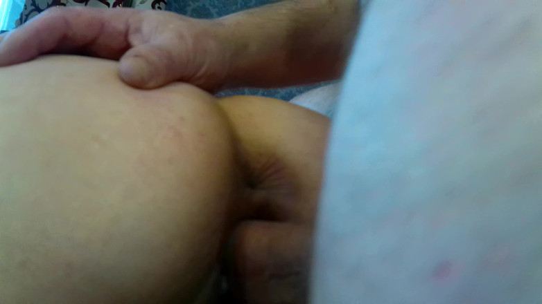 DirtyLubov: Poesneuk met diepe orale seks