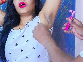 pinki_cute: हॉट Ravinadesi सौतेली बहन सैलून मैन के सामने नग्न, बालों वाली की शेविंग के दौरान