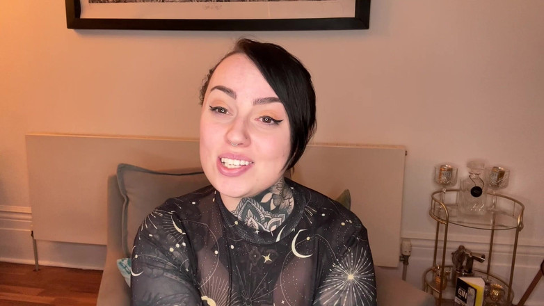 Miss Valentina: Anal mastürbasyon talimatları