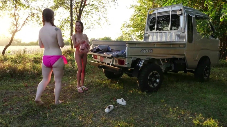 Private Society: Femmina cazzo femmina