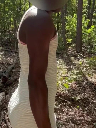 Sissy Taylor: Сисси Taylor кроссдрессера на улице