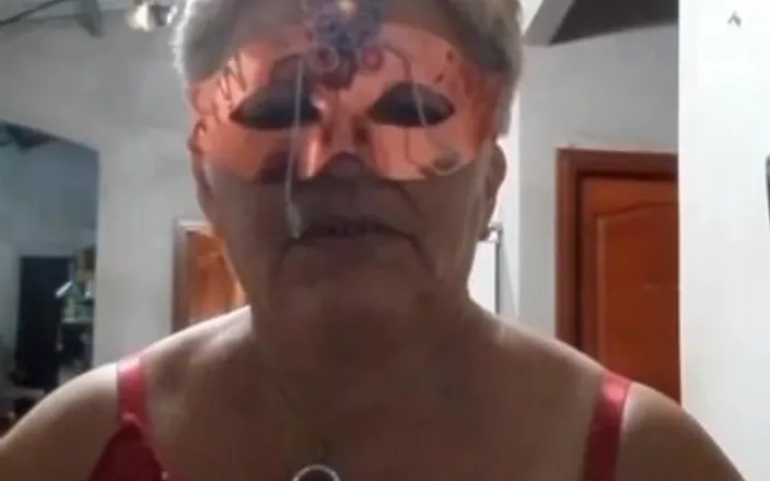 Gloryhot69: Horny Grandma Wants to Fuck