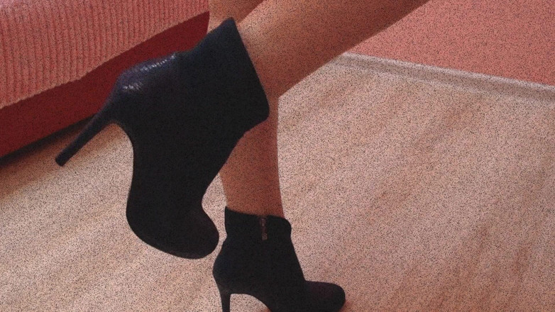 Dream Factory: High heels defile