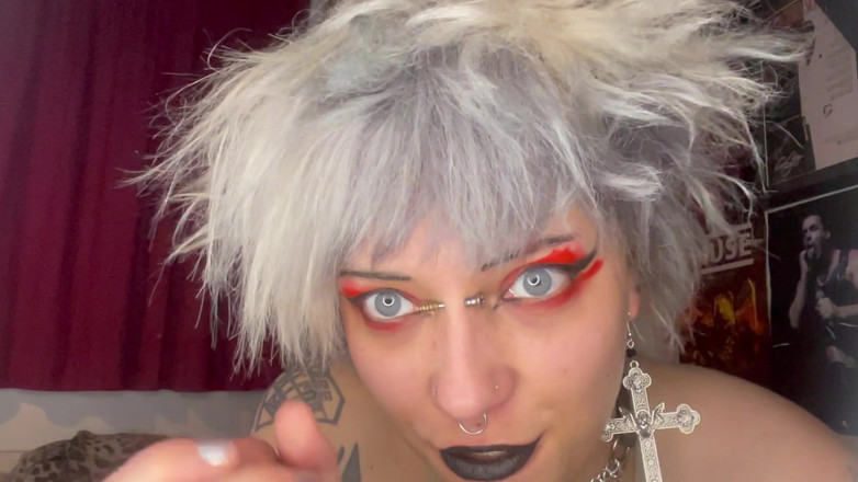 Glitterqueen1999: Губная помада, фетиш, инструкция по дрочке, поощрение дрочит табу черная помада грязный разговор Glitterqueen 1999