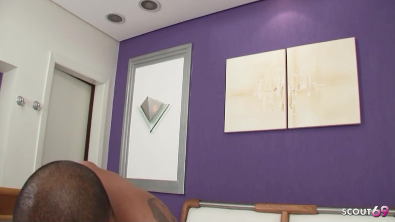 Shemale TS Collection: Sarışın ladyboy tatilde bir otelde bir latini sikiyor anal