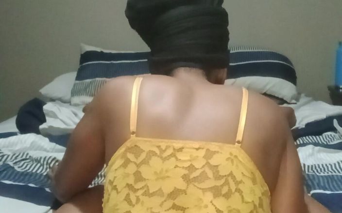 Tj Gyno: Kalın zenci orta yaşlı seksi kadın büyük zenci yarağıyla sakso...