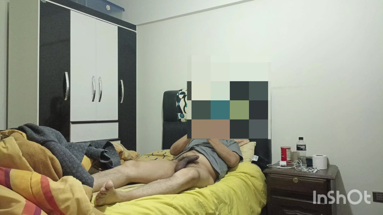 Casanovabol: Bolivijský alfa samec ve své posteli čeká na svou samici