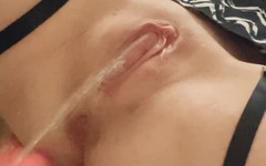Lady lovewood: Stříkající milf masturbace