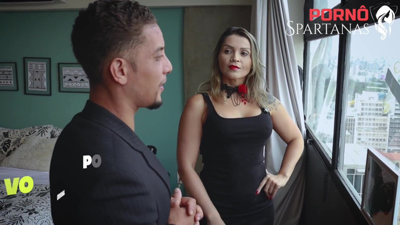 Porno Spartanas: Sexy MILF a sběratelka