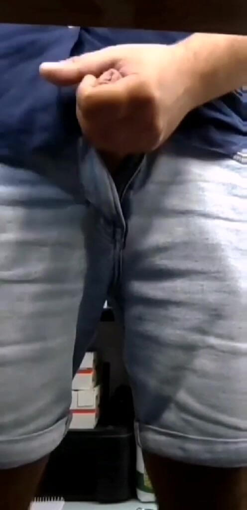 Z Z BG: Paja arriesgada en el trabajo