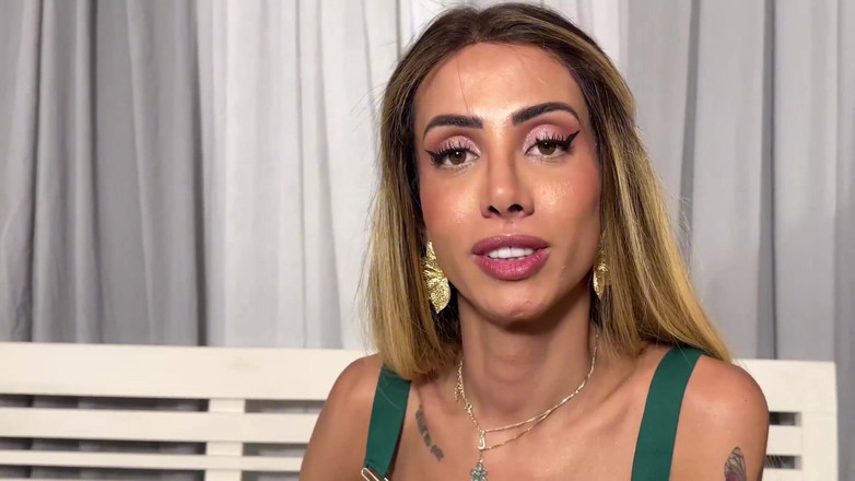 Deco t-lover: TS Looks Like an Angel but She Is a Devil...