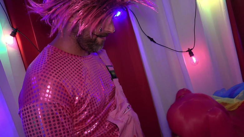 Lily kink: Šťavnatý klaun trojka