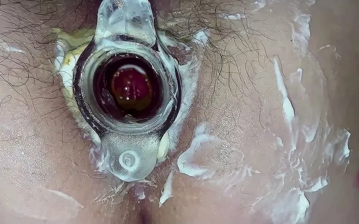 Mary Di: Hot Anal gaping &amp; tunnel plug. Hairy cunt &amp; asshole close-up