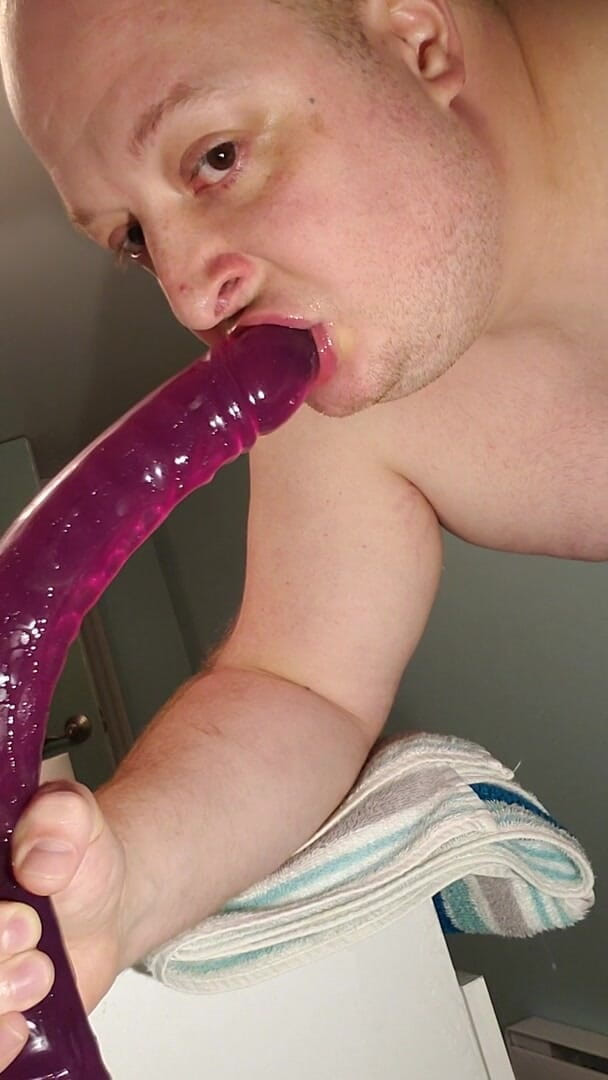 Charlieboy69: Deep Throat Dildo