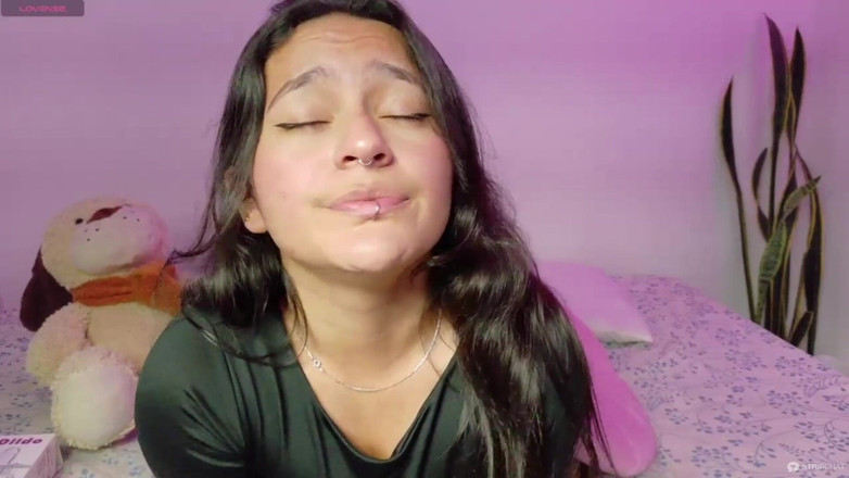 Emilyn Grifs: Làm tình nhỏ nhắn khỏa thân phục tùng show