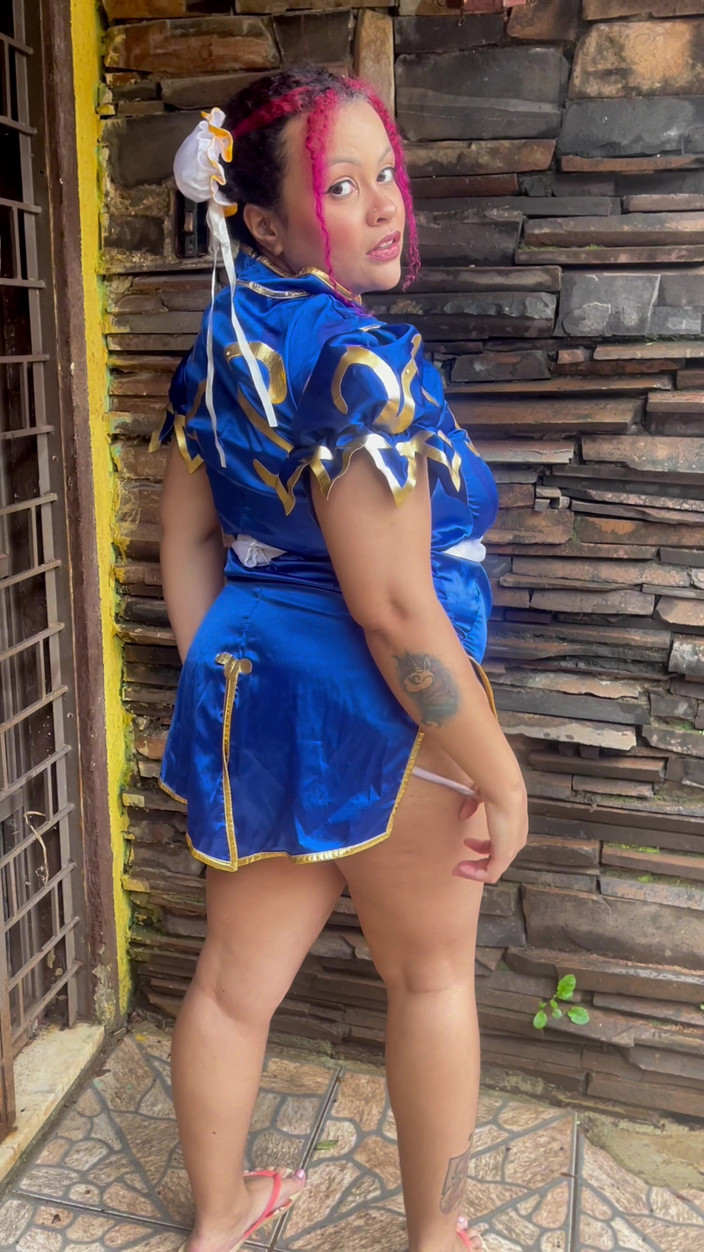 Cutiepiie Chubby: BBW Chun-li Cosplay exhibicionismus v zahradě