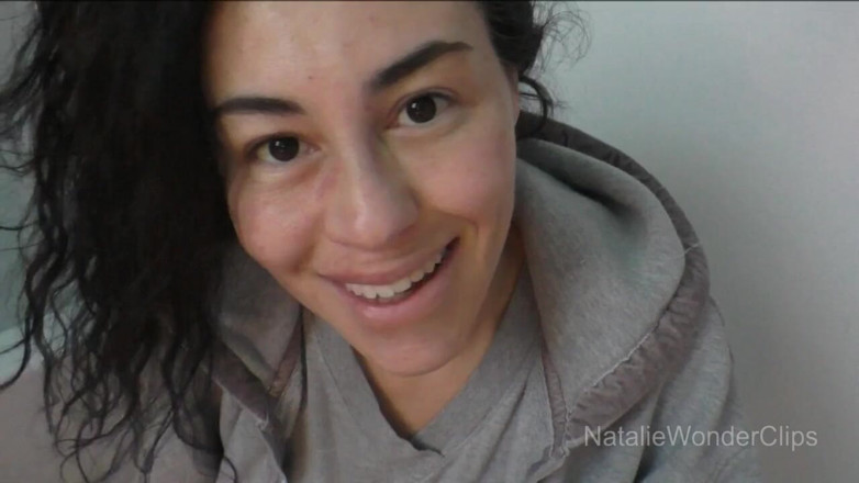 Natalie Wonder: 私たちは本当にすべきではないが、Mi Casa Es Su Casa