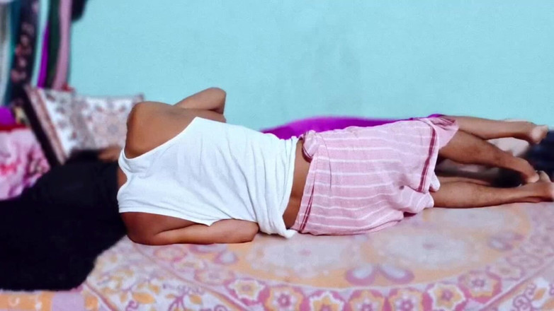 Amina begum: Desi.bhabhi Injoy Devar Ke Sath
