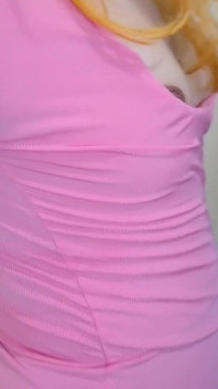 La Versione Completa Di Femminuccia Succhiacazzi Viene Schiaffeggiata Sui Suoi Grandi Capezzoli Gonfi Durante L'allattamento