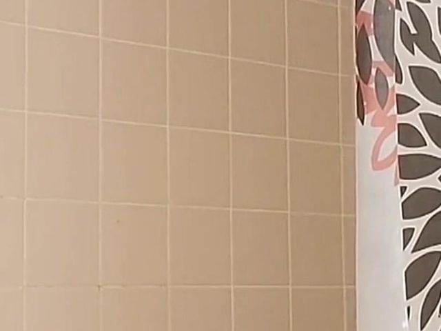 Shower Time (Zo scorpio)