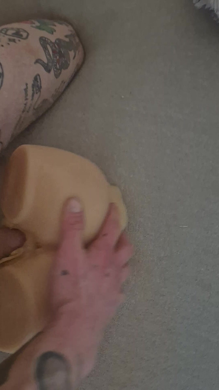 Lonelyme: Moje první video, Hraní s torzem