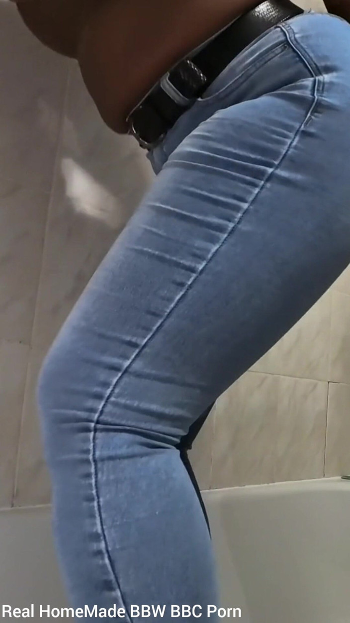 Super sexy ebony cuties: Pissing my self kompilace