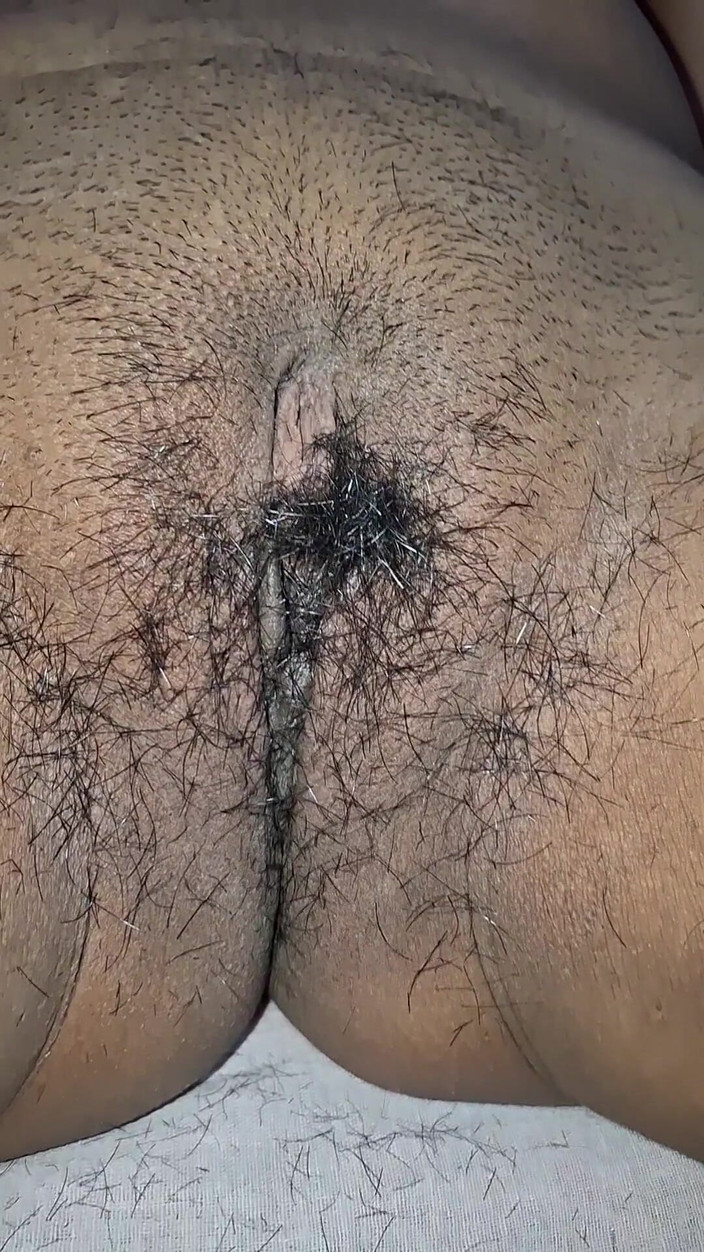 horneySonu: Sonu rasatura della figa