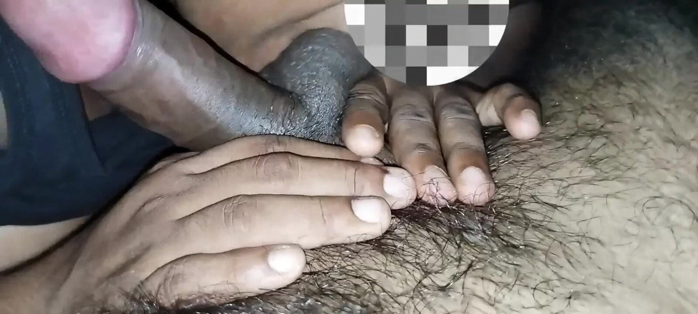 Walnuwa: Sri lanka paar füße sex möpse lutschen mit brustmassage Nahaufnahme...