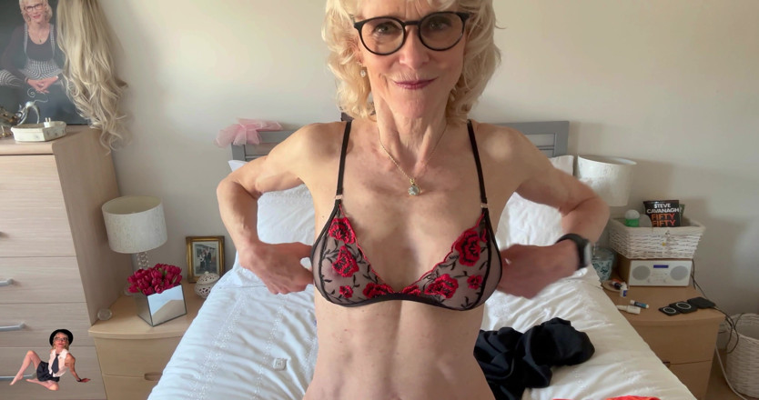 Deeliteful Jacy: Multiple Lingerie Changing