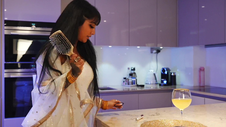 Yasmina Khan: Giant Cock for Indian Yasmina Khan